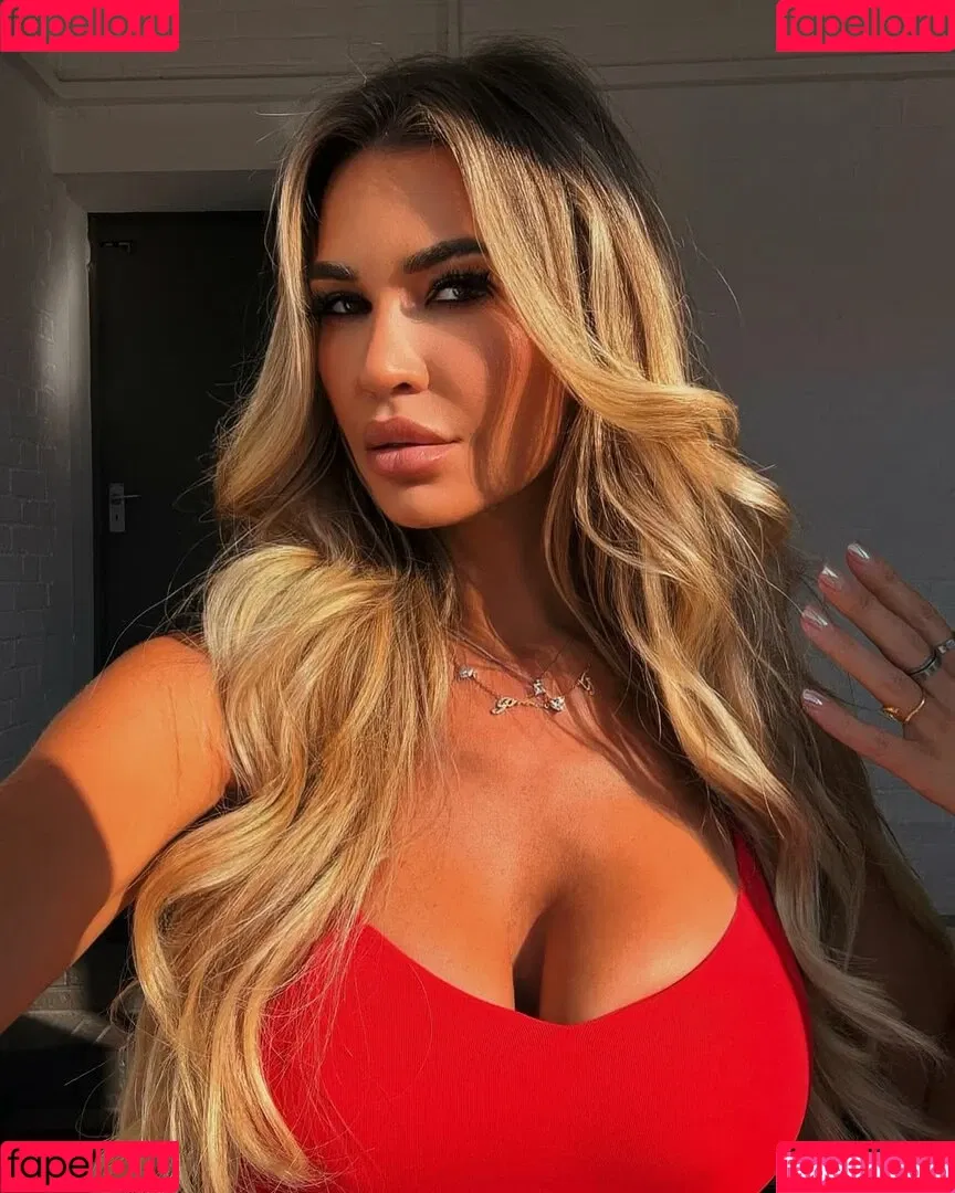 Christine McGuinness / mrscmcguinness Onlyfans Photo Gallery 