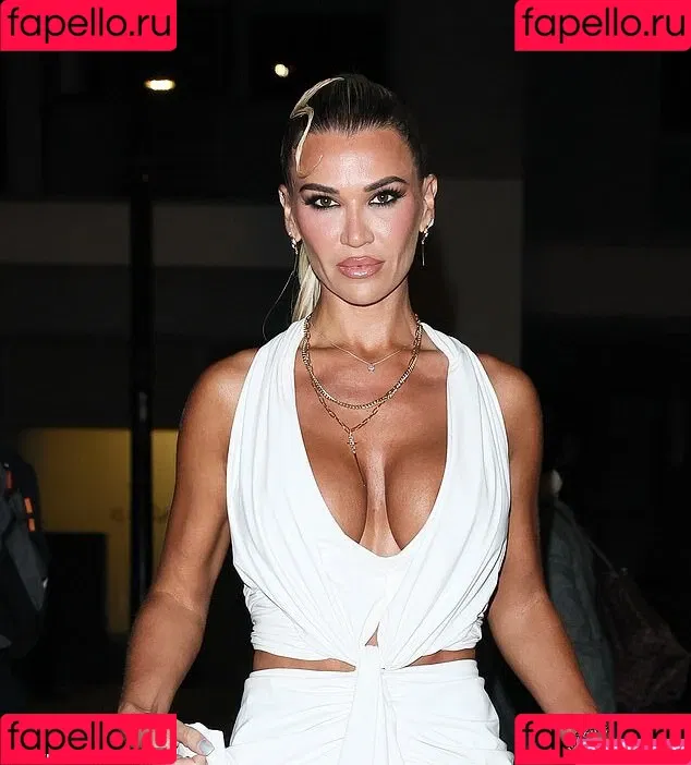 Christine McGuinness / mrscmcguinness Onlyfans Photo Gallery 