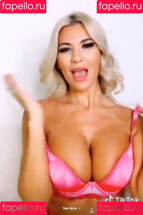 Christine McGuinness / mrscmcguinness Onlyfans Photo Gallery 