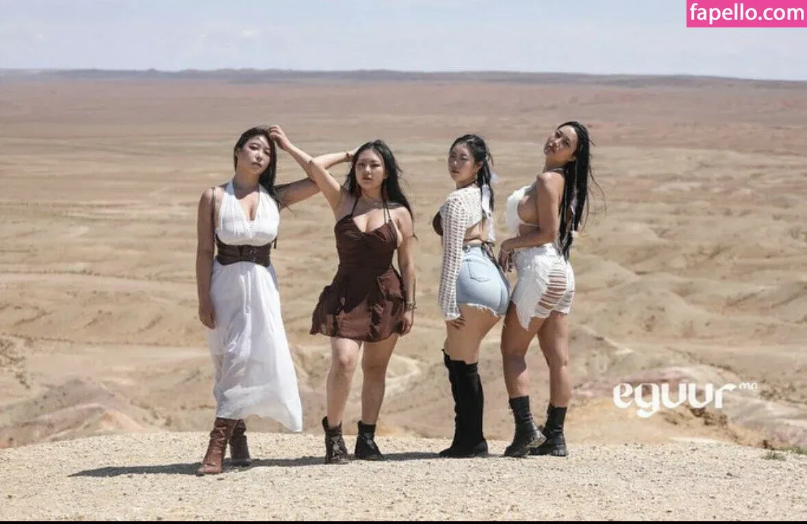 Ssunbiki Onlyfans Photo Gallery 