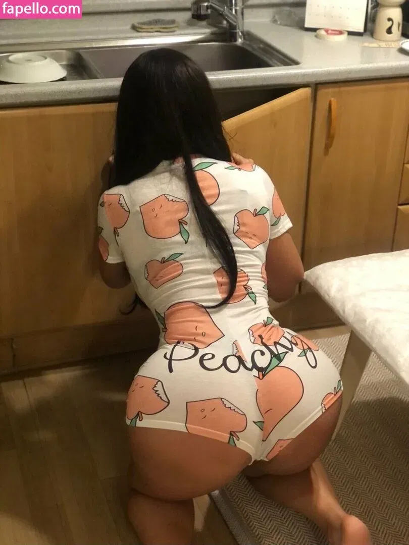 Ssunbiki Onlyfans Photo Gallery 