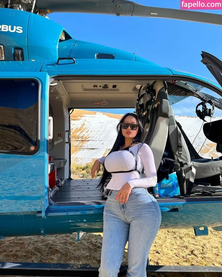 Ssunbiki Onlyfans Photo Gallery 