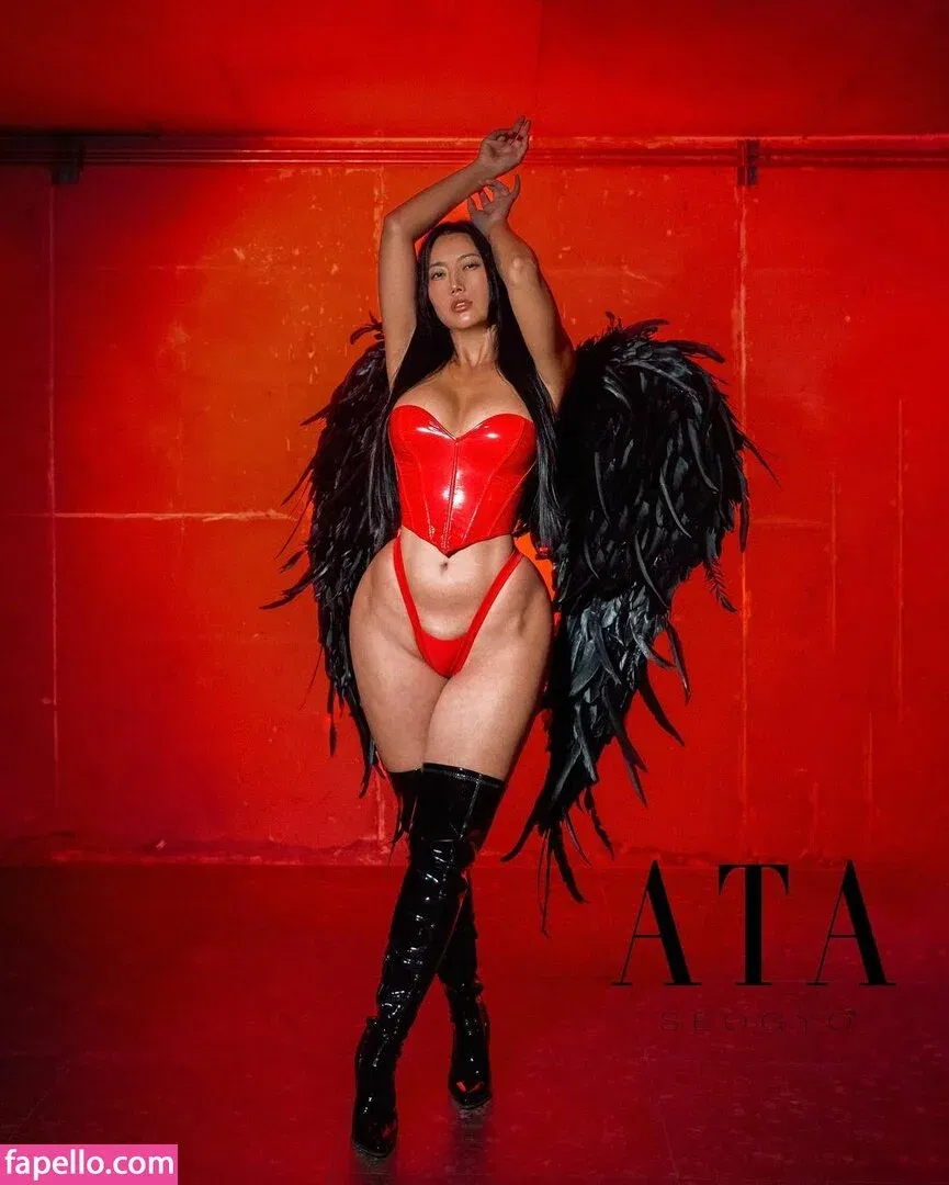 Ssunbiki Onlyfans Photo Gallery 