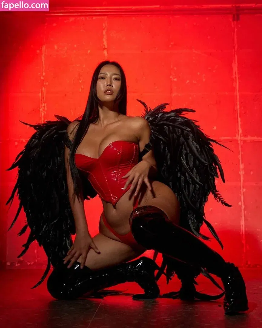 Ssunbiki Onlyfans Photo Gallery 