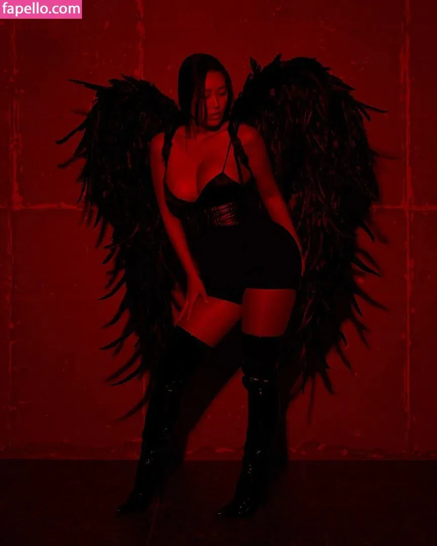 Ssunbiki Onlyfans Photo Gallery 