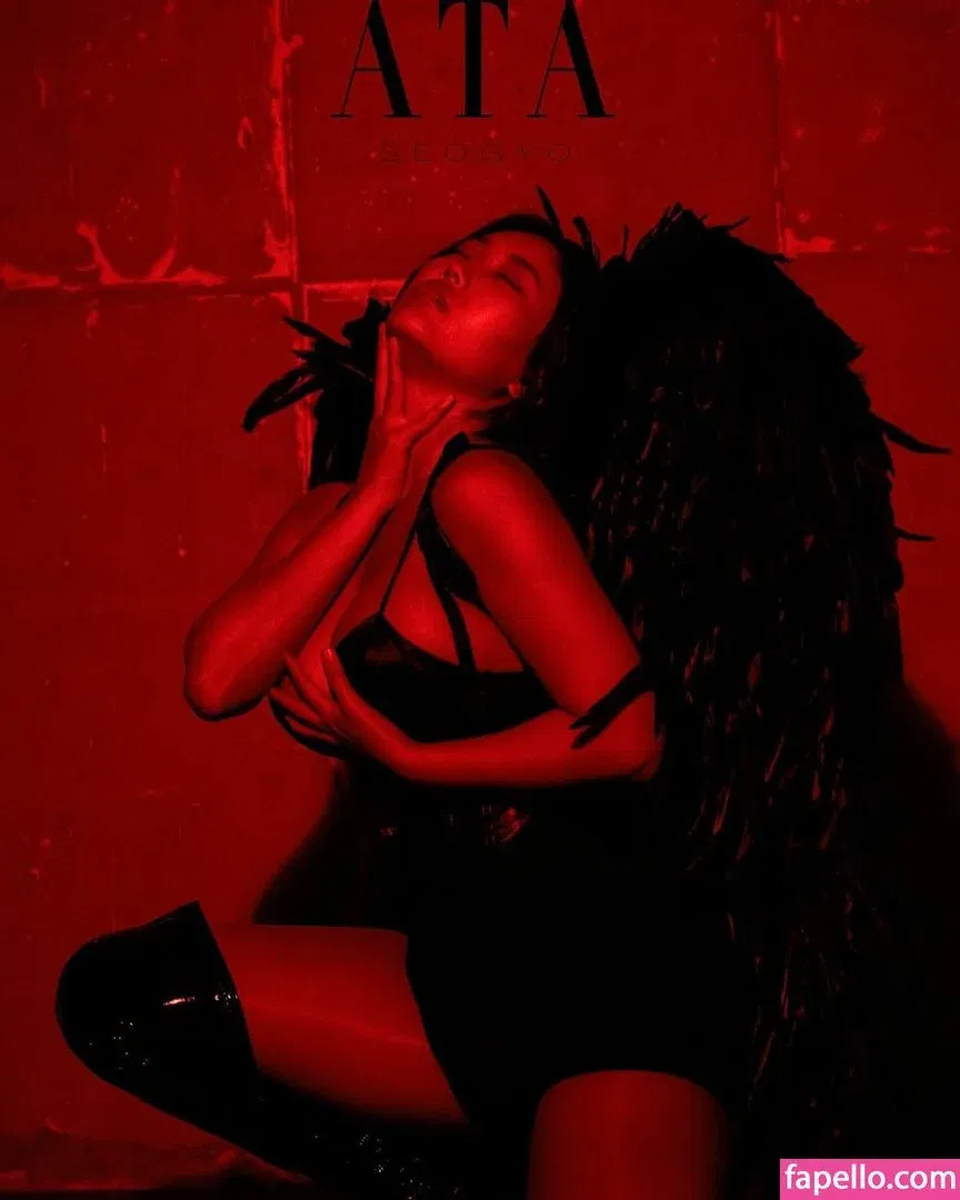 Ssunbiki Onlyfans Photo Gallery 