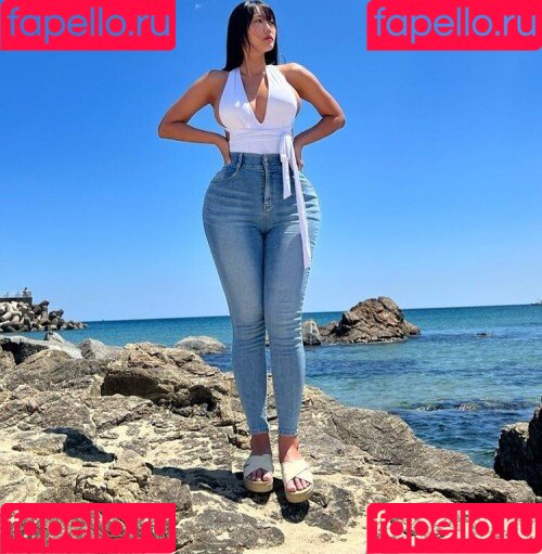 Ssunbiki Onlyfans Photo Gallery 