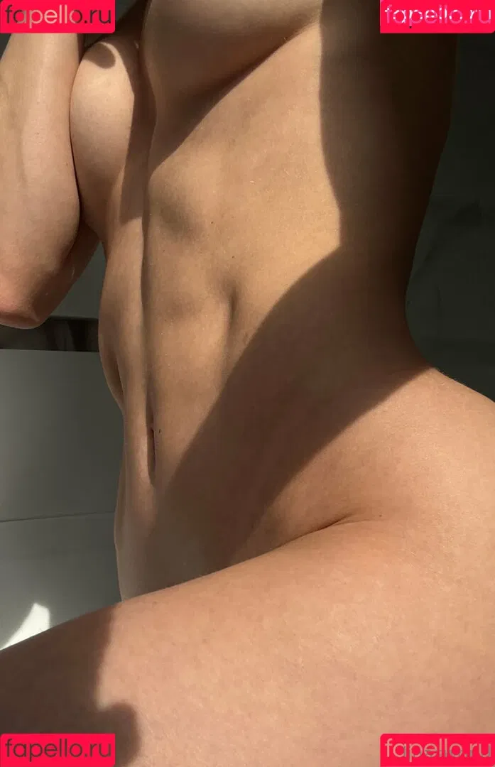 Linas_world / Linasworld / its.linas.world / linasphysique Onlyfans Photo Gallery 
