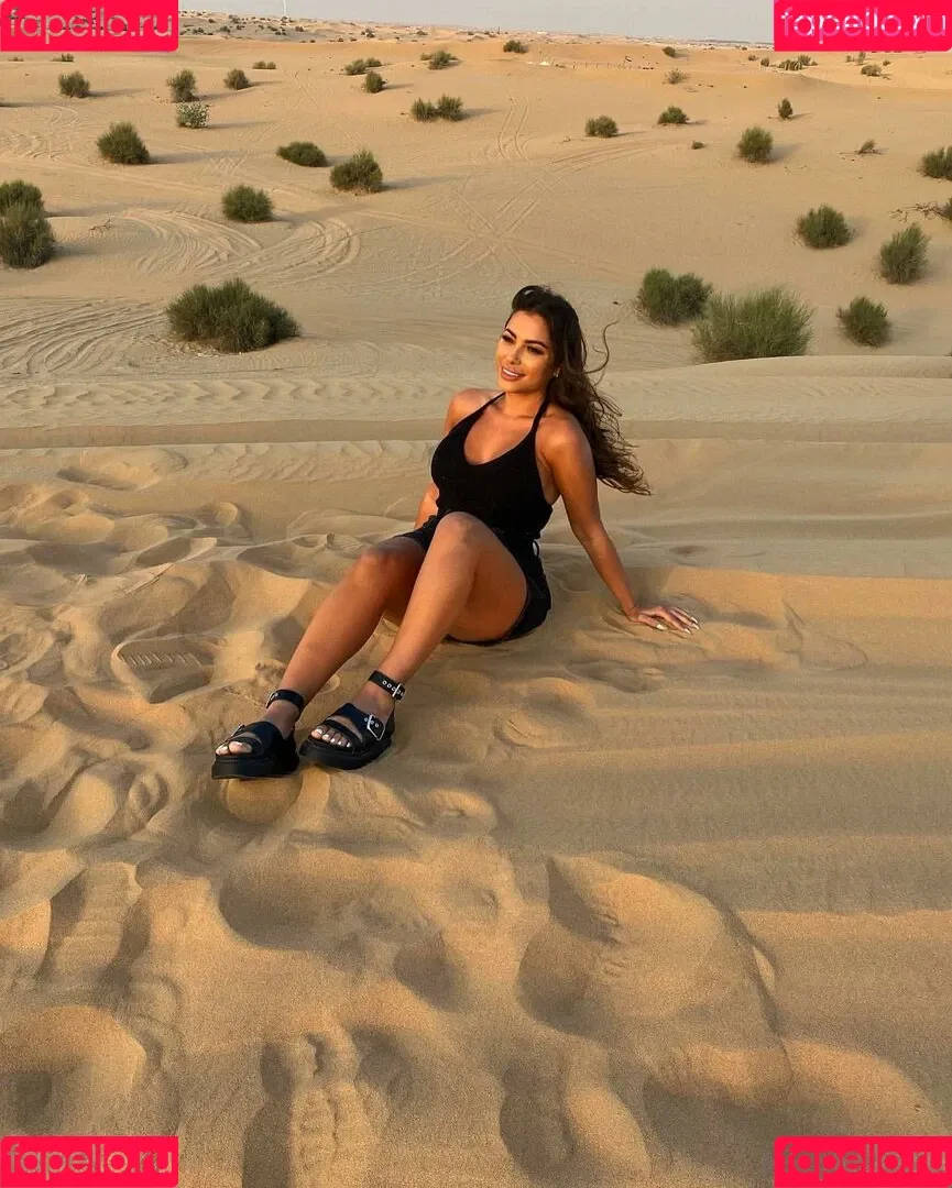 Kenza / Kenza00 / _kenza00 / _kenza01 / kenza01 Onlyfans Photo Gallery 