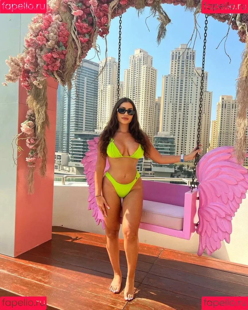 Kenza / Kenza00 / _kenza00 / _kenza01 / kenza01 Onlyfans Photo Gallery 