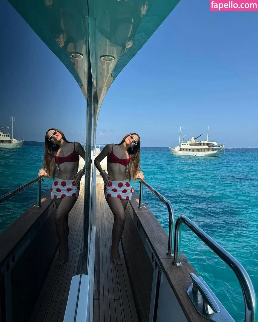 Vivi Wanderley / vivi / vivitarantino Onlyfans Photo Gallery 