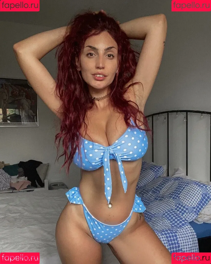 Itsmelightblue Onlyfans Photo Gallery 
