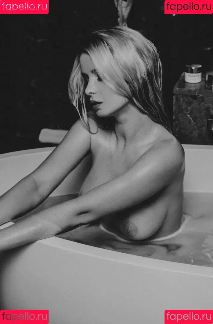 Ekaterina Enokaeva / enokaeva Onlyfans Photo Gallery 