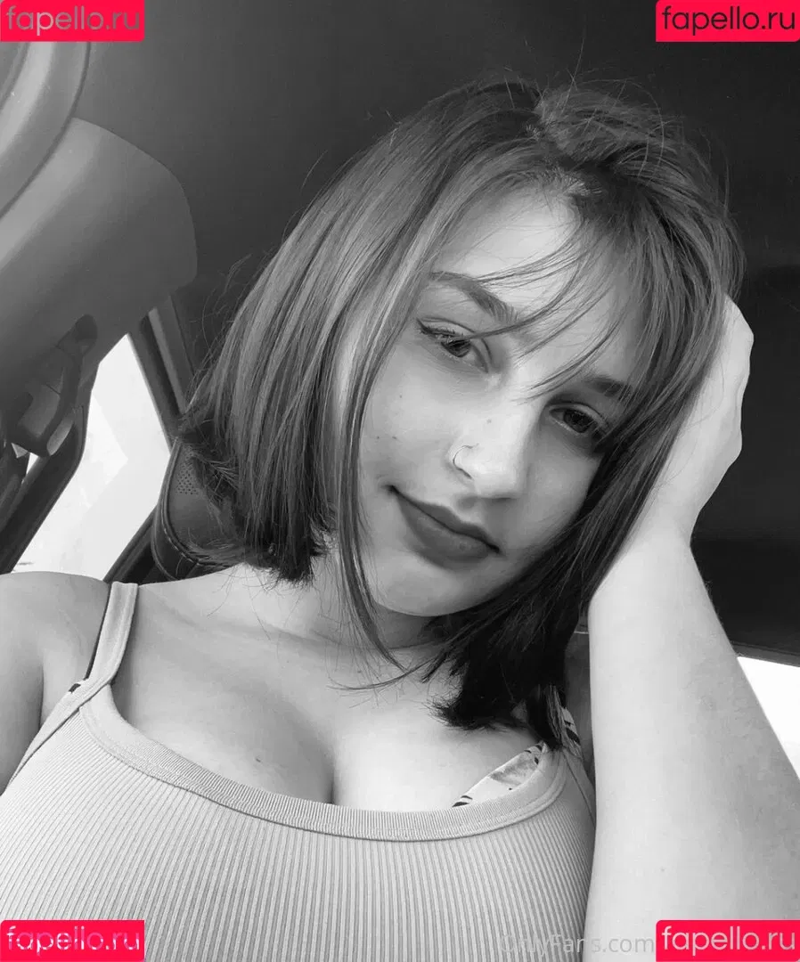 alex.hazell / alexhazellx Onlyfans Photo Gallery 