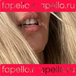 blondebaddies1 / bustybootyblonde Onlyfans Photo Gallery 