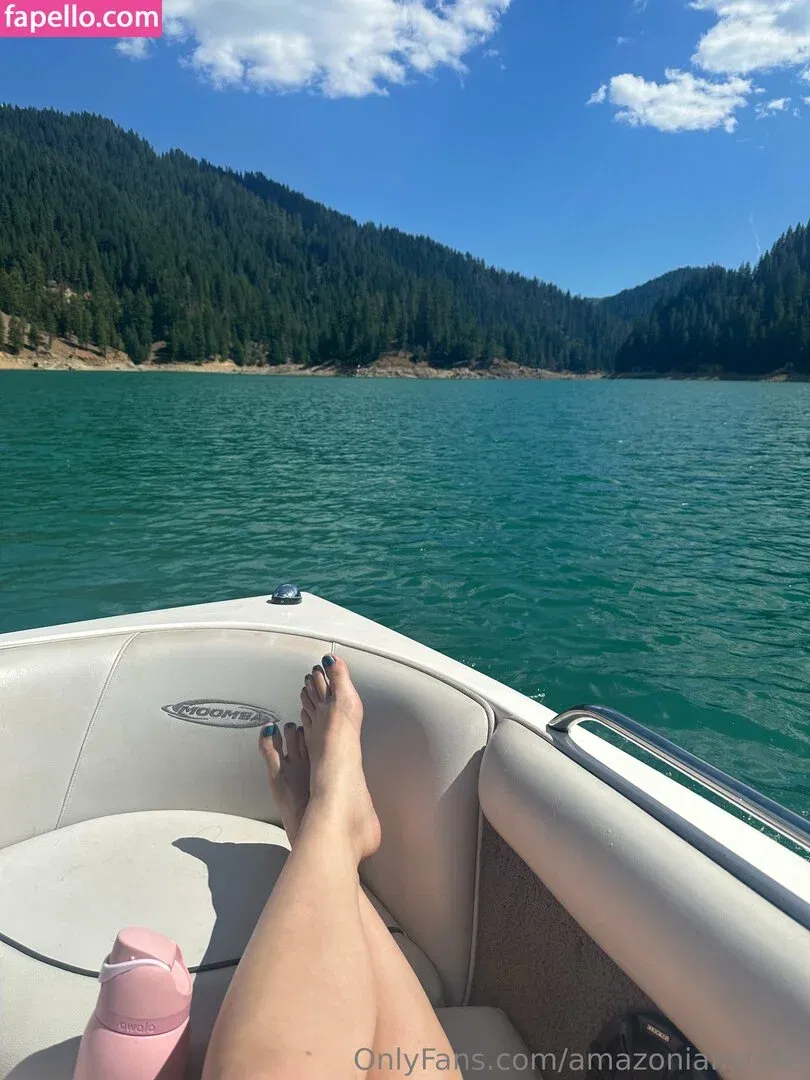 amazonfeet15 / amazonianstoes Onlyfans Photo Gallery 