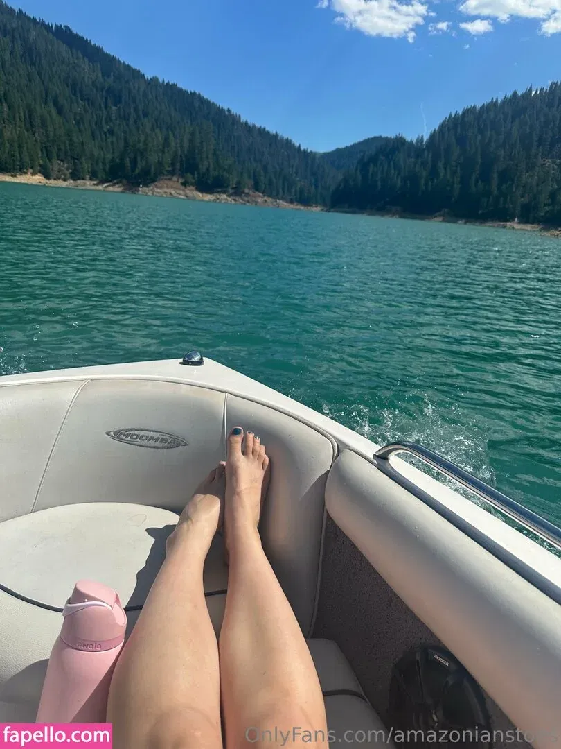 amazonfeet15 / amazonianstoes Onlyfans Photo Gallery 