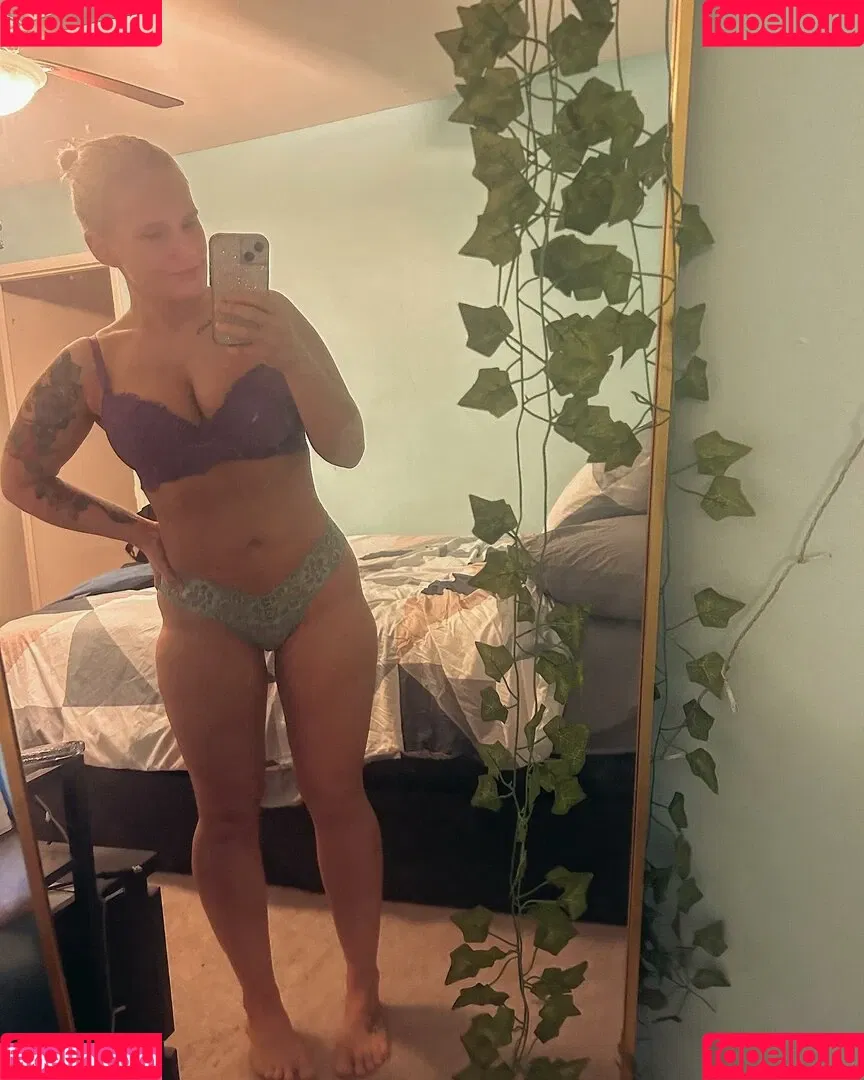 Shazza McKenzie / ShazzaMcKenzie / shaylamckenzie / shazza_mckenzie Onlyfans Photo Gallery 