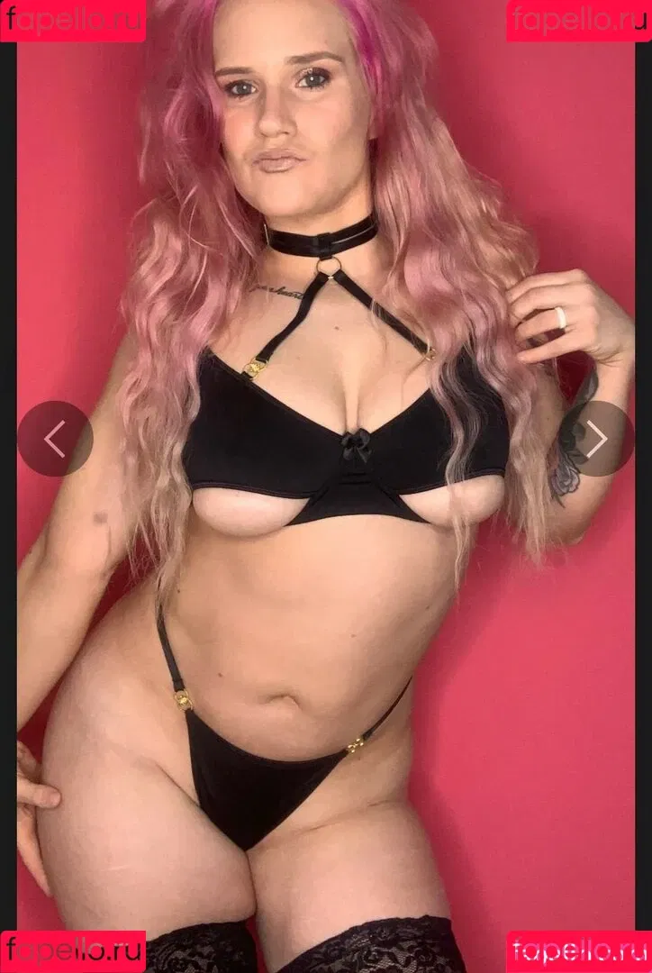 Shazza McKenzie / ShazzaMcKenzie / shaylamckenzie / shazza_mckenzie Onlyfans Photo Gallery 