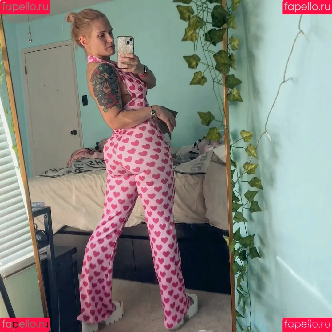 Shazza McKenzie / ShazzaMcKenzie / shaylamckenzie / shazza_mckenzie Onlyfans Photo Gallery 