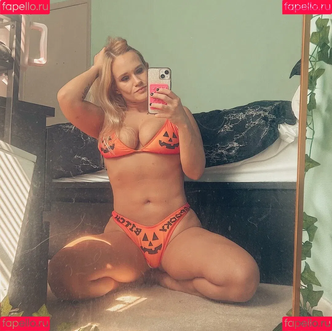 Shazza McKenzie / ShazzaMcKenzie / shaylamckenzie / shazza_mckenzie Onlyfans Photo Gallery 
