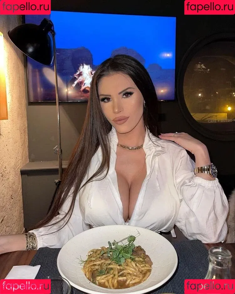 Marija Meglaj / marija_meglaj / marijameglaj Onlyfans Photo Gallery 