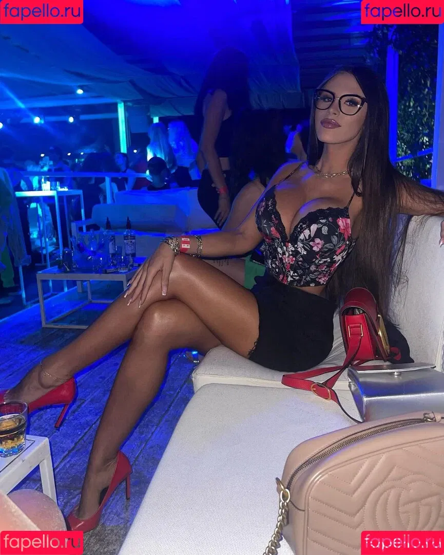 Marija Meglaj / marija_meglaj / marijameglaj Onlyfans Photo Gallery 