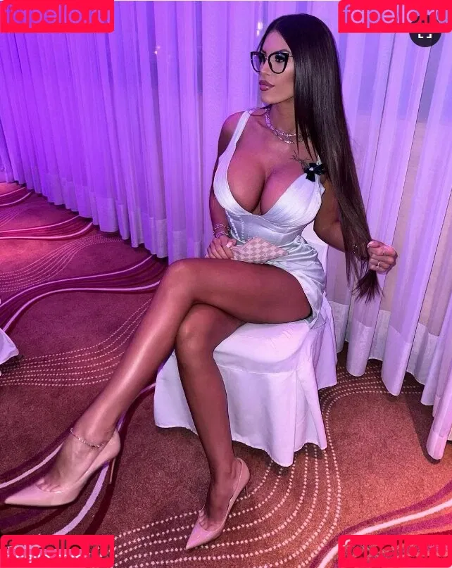 Marija Meglaj / marija_meglaj / marijameglaj Onlyfans Photo Gallery 