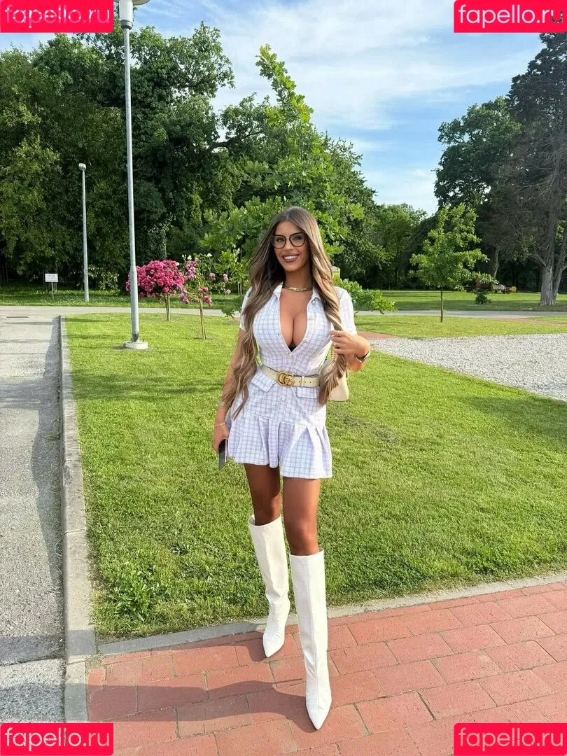 Marija Meglaj / marija_meglaj / marijameglaj Onlyfans Photo Gallery 