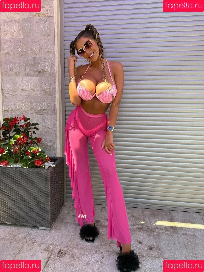 Marija Meglaj / marija_meglaj / marijameglaj Onlyfans Photo Gallery 