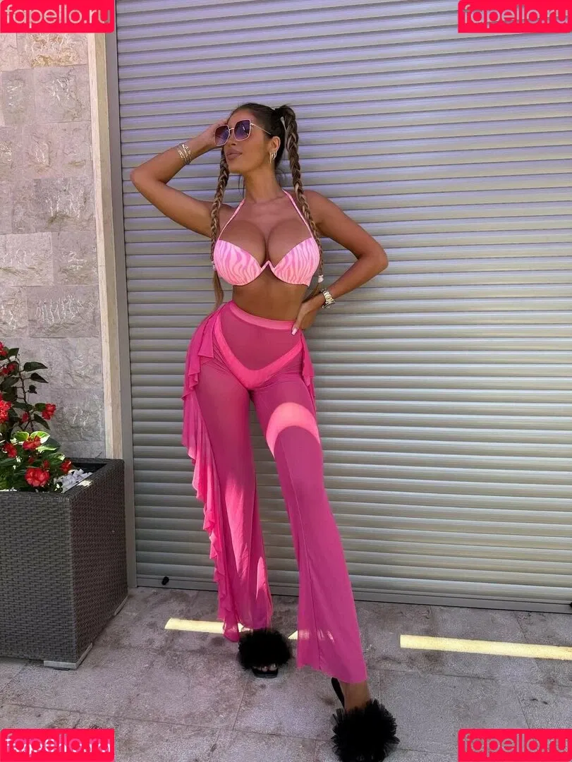 Marija Meglaj / marija_meglaj / marijameglaj Onlyfans Photo Gallery 
