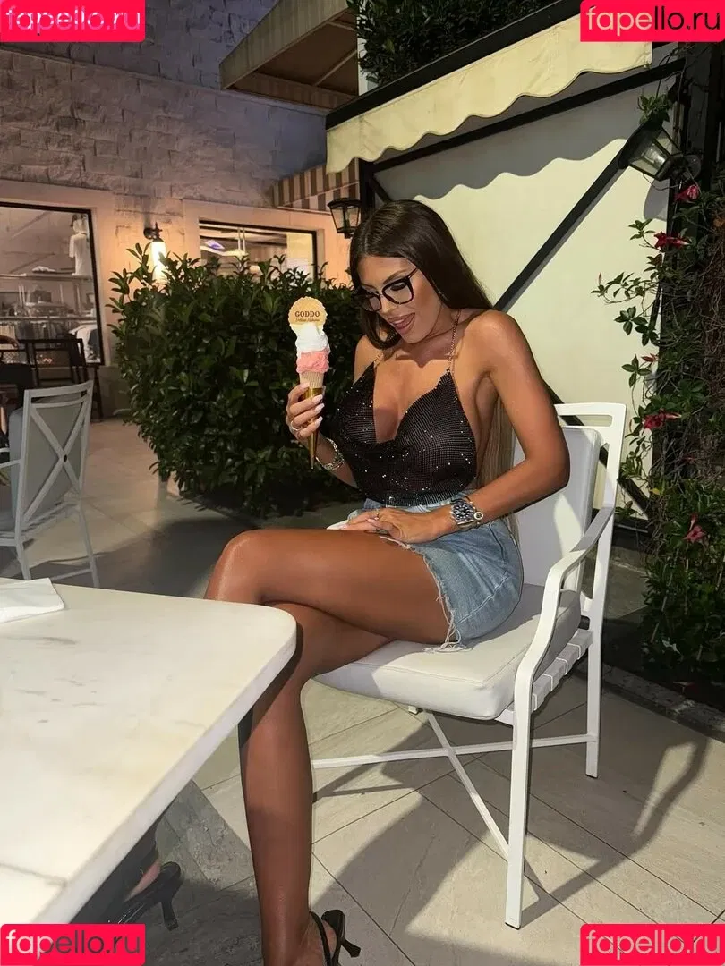 Marija Meglaj / marija_meglaj / marijameglaj Onlyfans Photo Gallery 