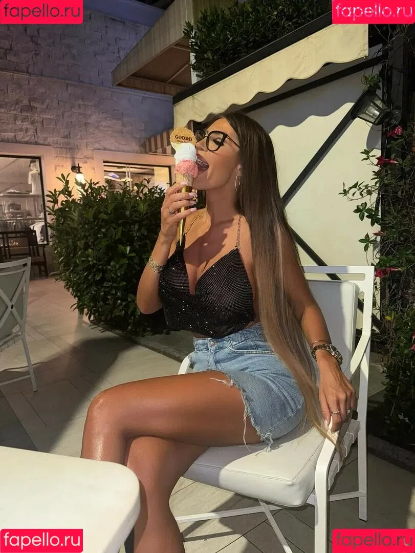 Marija Meglaj / marija_meglaj / marijameglaj Onlyfans Photo Gallery 