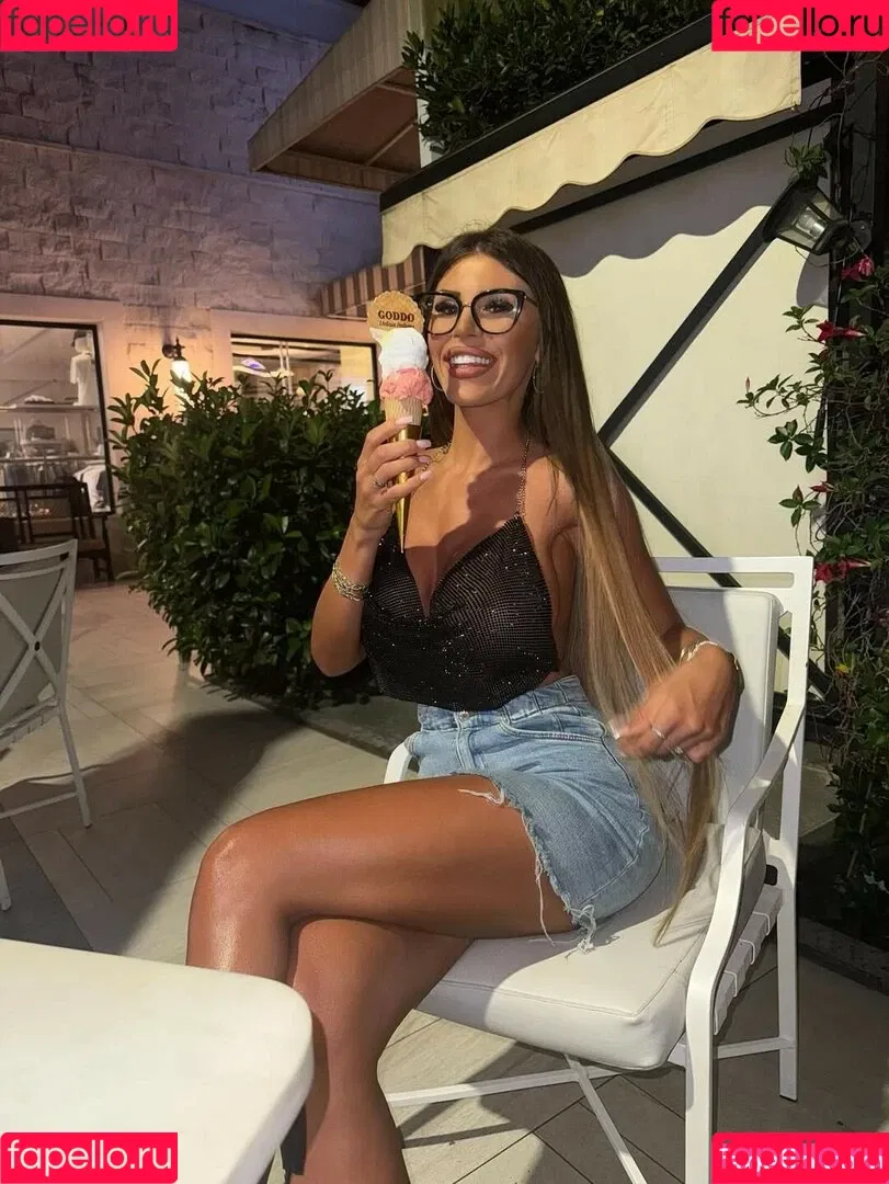 Marija Meglaj / marija_meglaj / marijameglaj Onlyfans Photo Gallery 