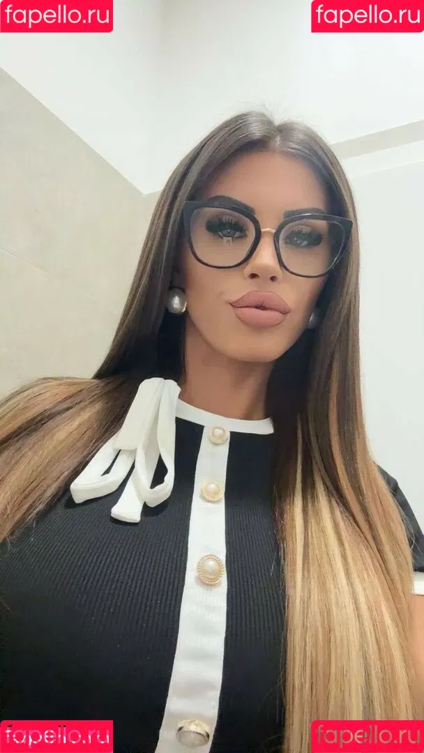 Marija Meglaj / marija_meglaj / marijameglaj Onlyfans Photo Gallery 
