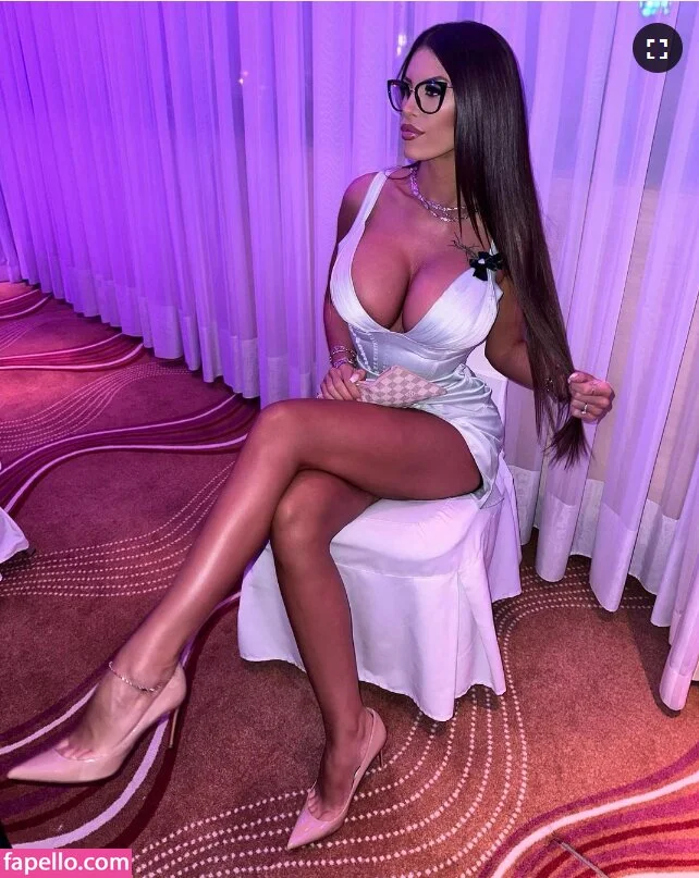 Marija Meglaj / marija_meglaj / marijameglaj Onlyfans Photo Gallery 