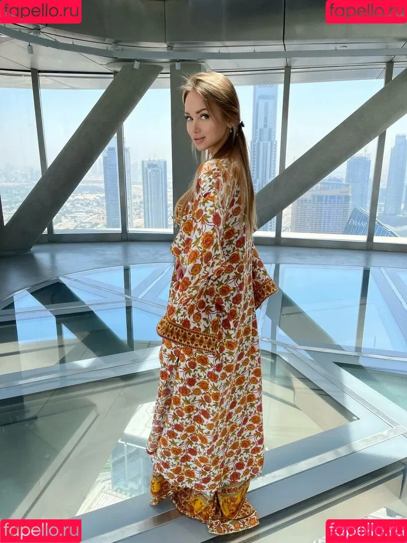 Yulchikbb / Yuliya Ekaterinburg Onlyfans Photo Gallery 