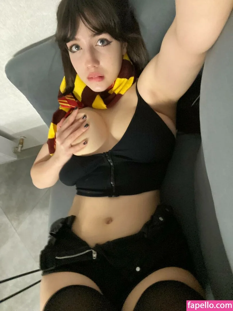 Beacskacica / beaciesca / beacskacicus Onlyfans Photo Gallery 