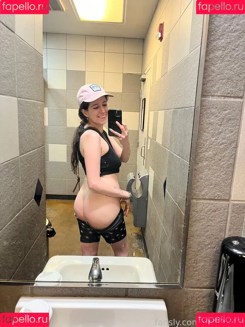 https: / shakicast Onlyfans Photo Gallery 