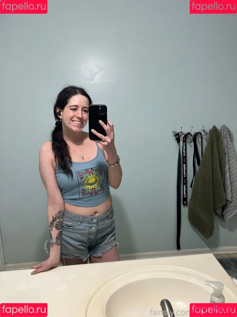 https: / shakicast Onlyfans Photo Gallery 