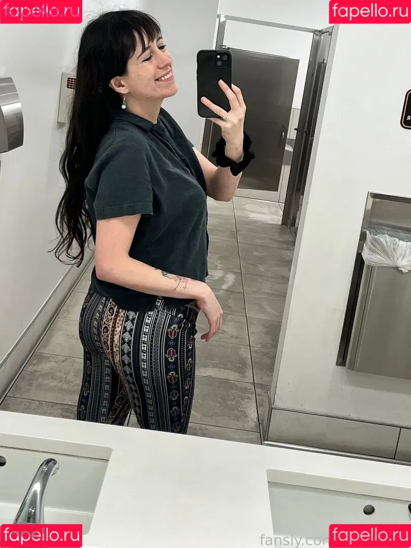 https: / shakicast Onlyfans Photo Gallery 