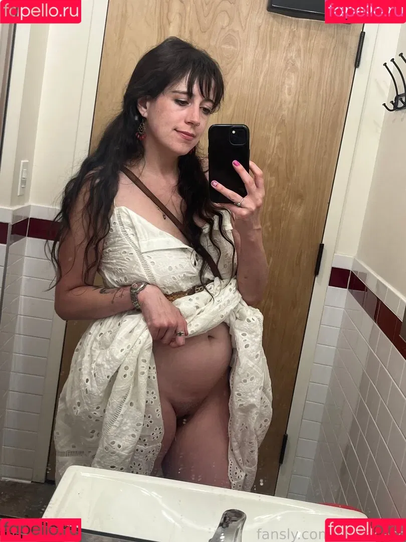 https: / shakicast Onlyfans Photo Gallery 