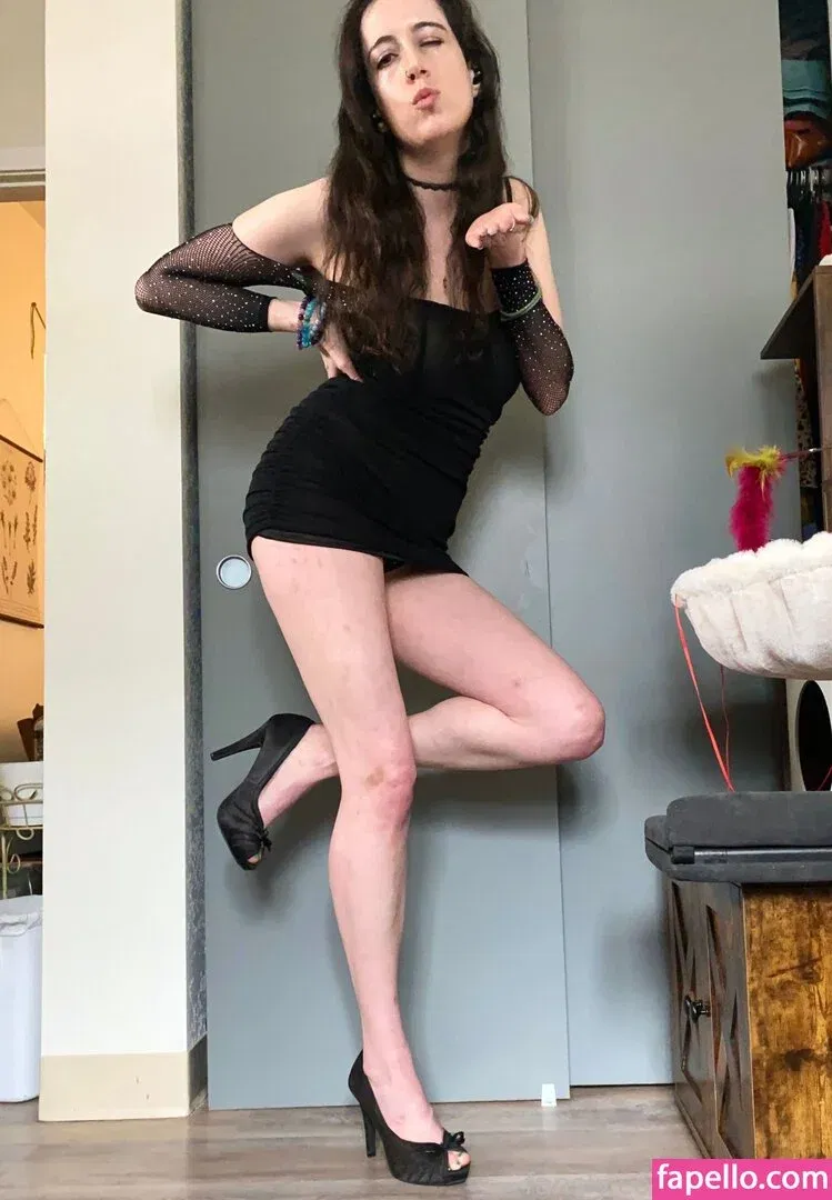 https: / shakicast Onlyfans Photo Gallery 