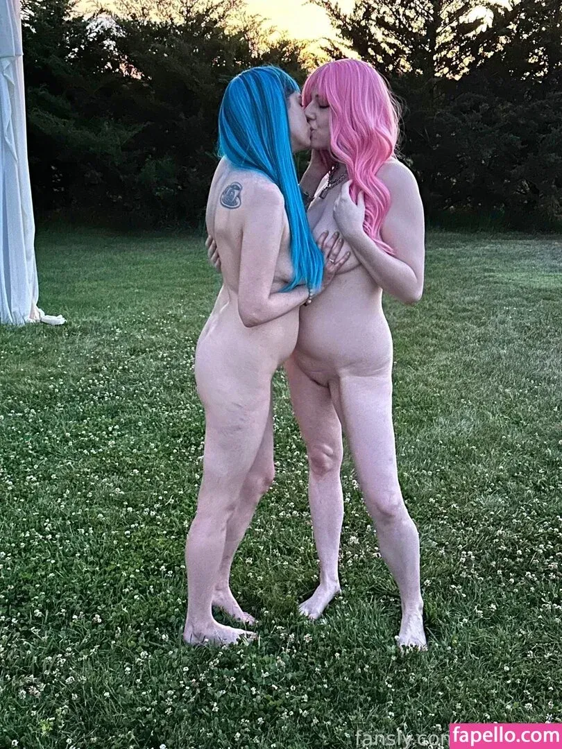 https: / shakicast Onlyfans Photo Gallery 