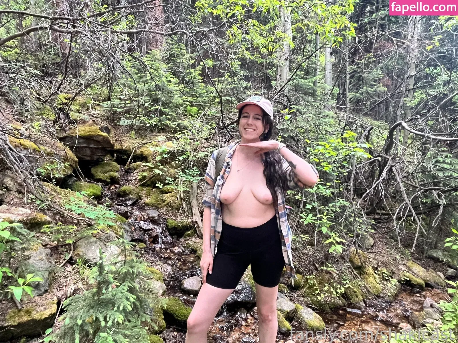 https: / shakicast Onlyfans Photo Gallery 