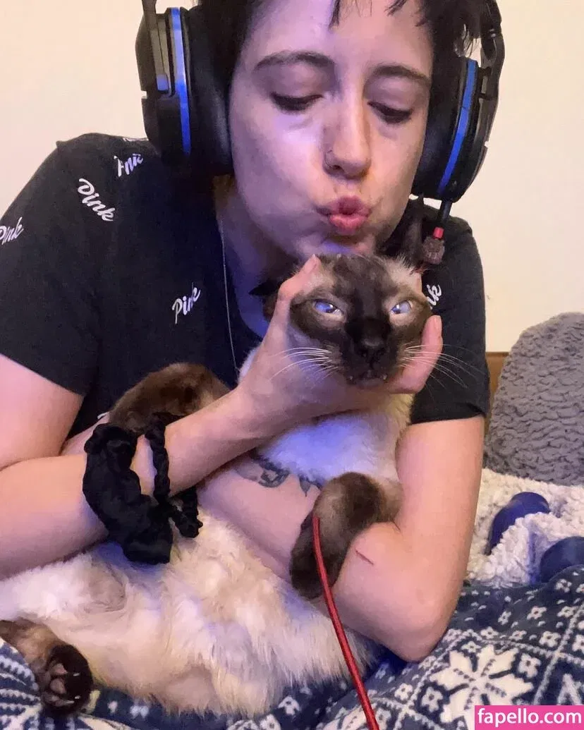 https: / shakicast Onlyfans Photo Gallery 