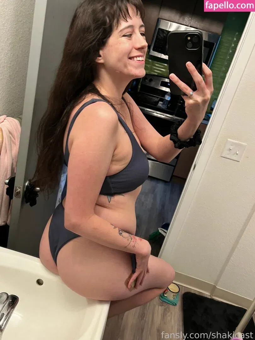 https: / shakicast Onlyfans Photo Gallery 