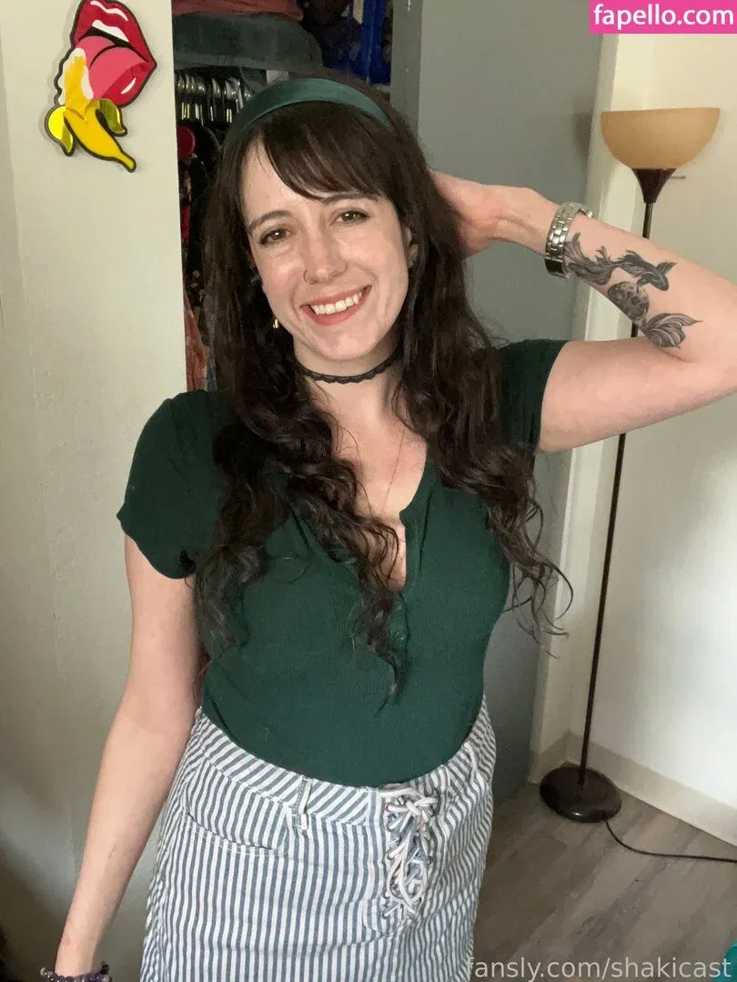 https: / shakicast Onlyfans Photo Gallery 