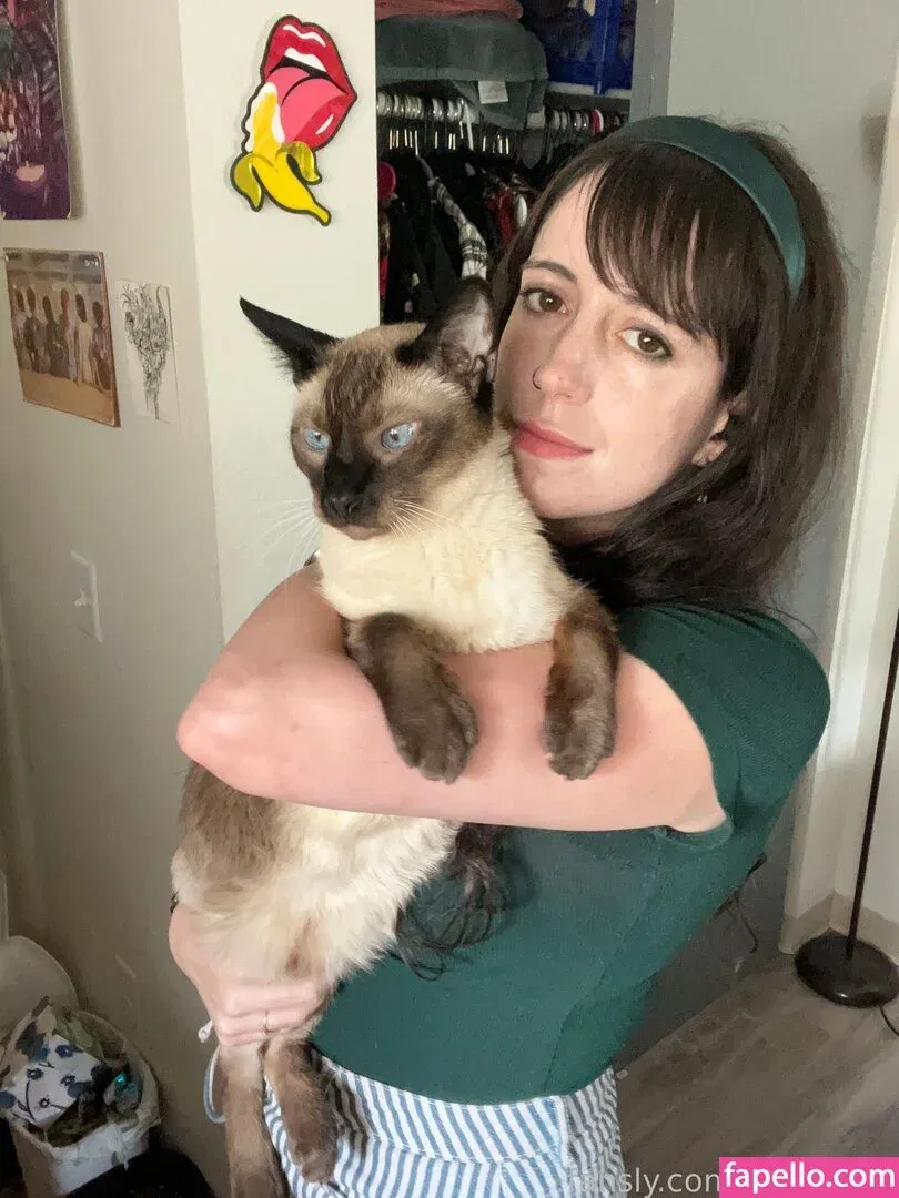 https: / shakicast Onlyfans Photo Gallery 