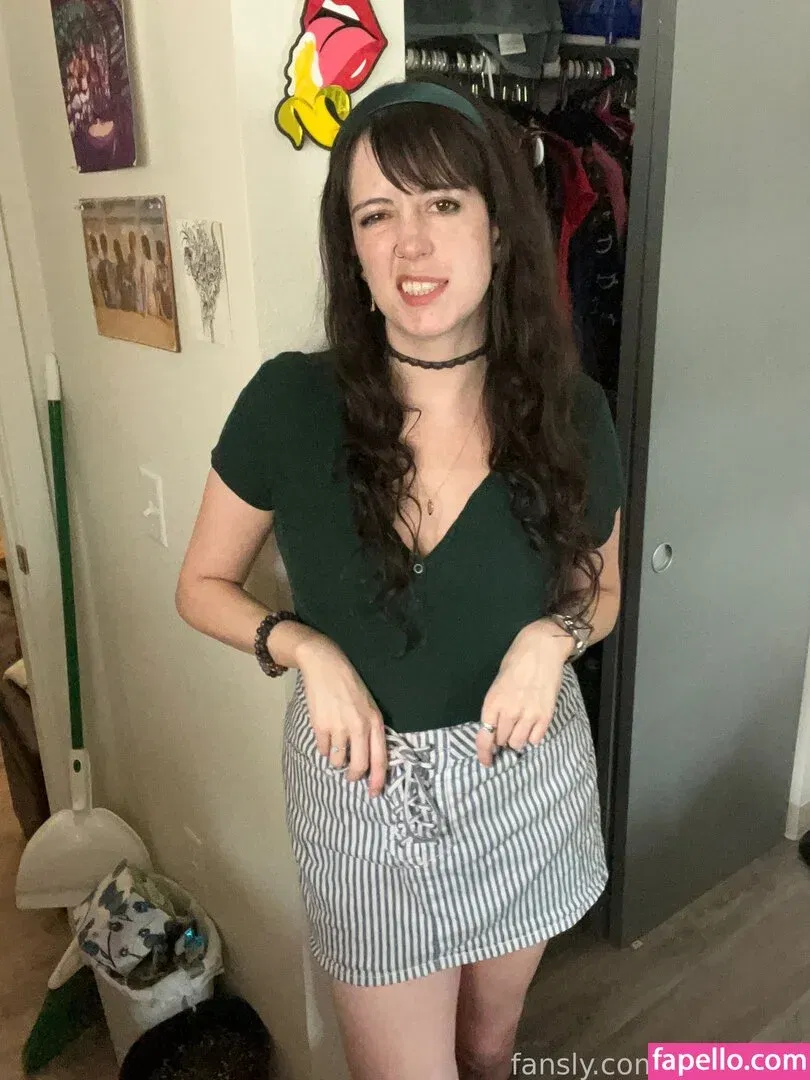 https: / shakicast Onlyfans Photo Gallery 